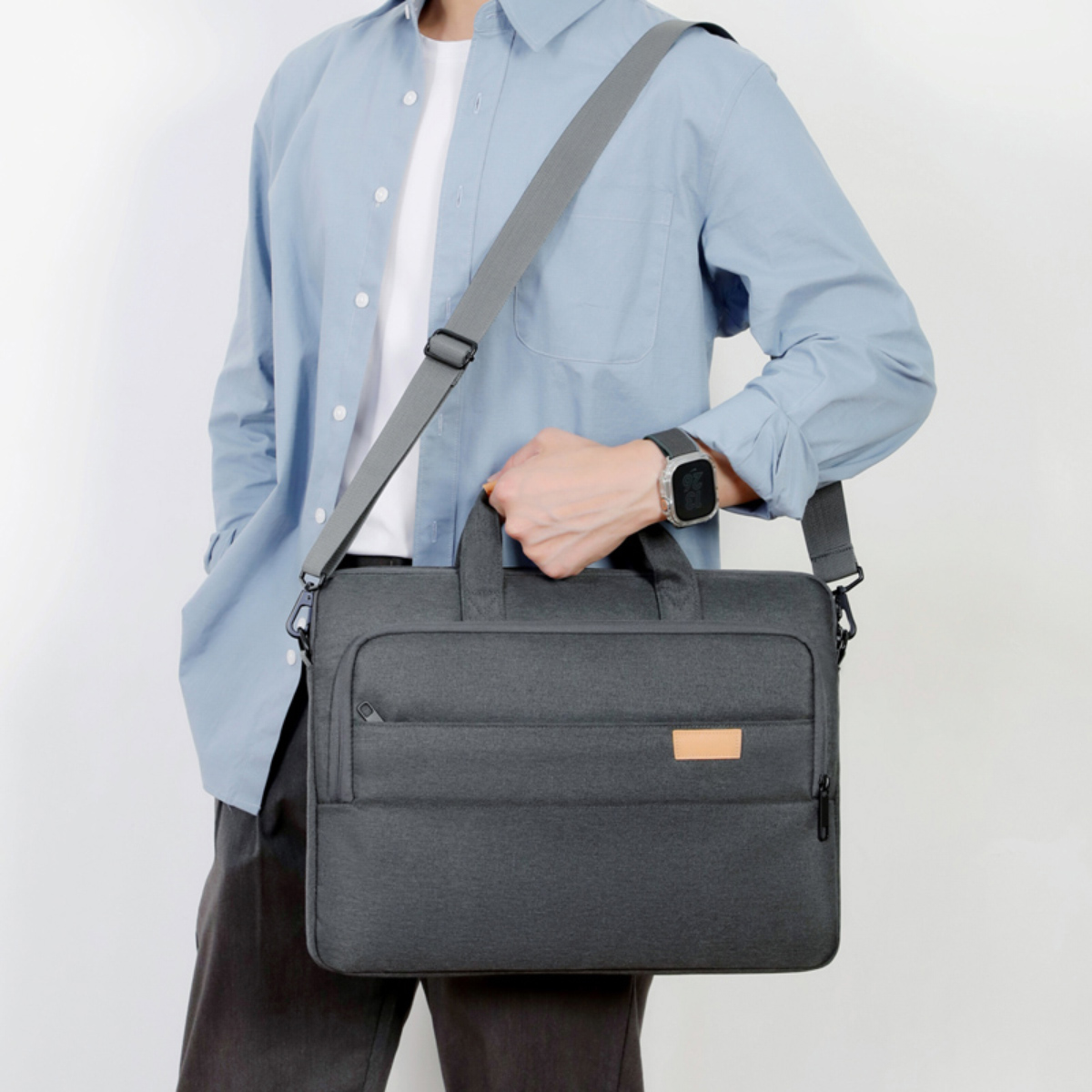 Gaming Console Handheld - Laptop Bag Satchel Savior R9000P Alien